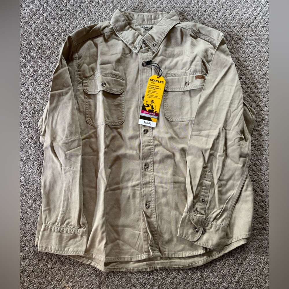 NWT Stanley Men’s Twill Button Down Shirt Khaki